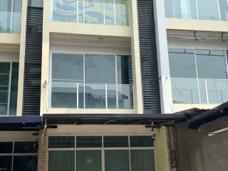 出售 3 卧室 联排别墅 在 Mueang Chiang Mai, Chiang Mai