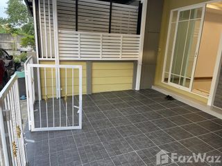 Reihenhaus zum Kauf mit 4 Zimmer in Thung Khru, Bangkok