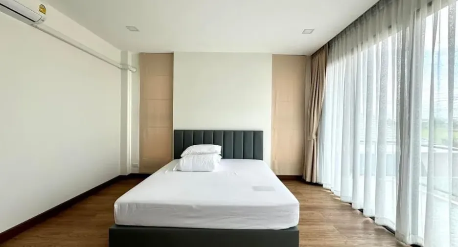 出租 4 卧室 独立屋 在 Saraphi, Chiang Mai