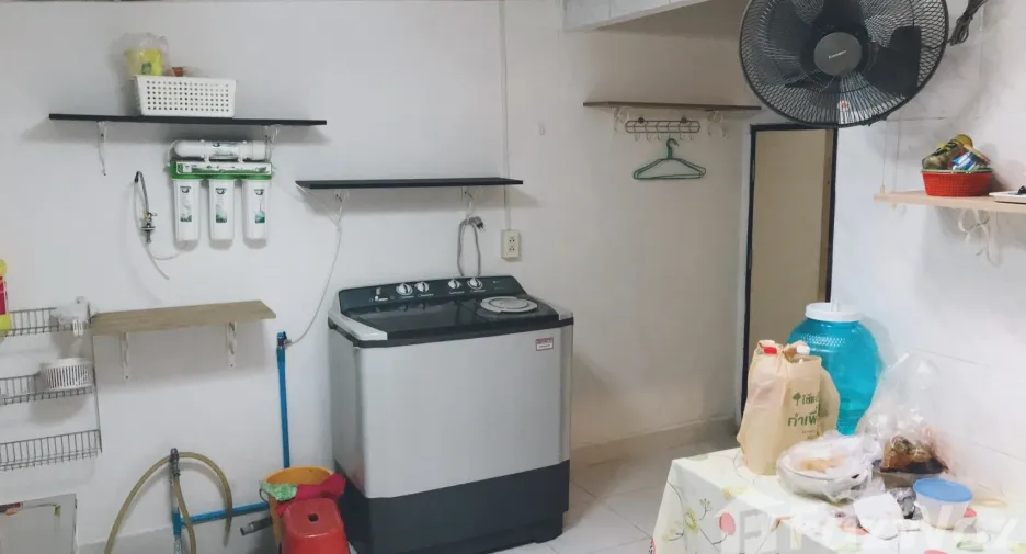 Casa adosada en venta de 2 habitaciones en Mueang Samut Prakan, Samut Prakan