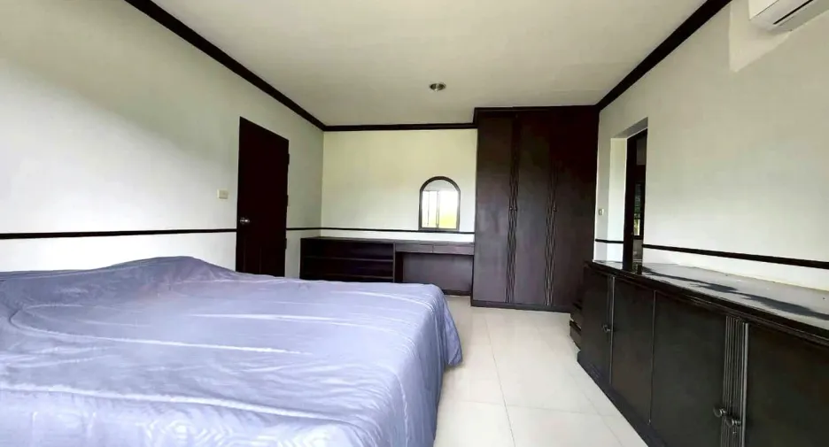 For sale 2 bedrooms condo in Cha Am, Phetchaburi