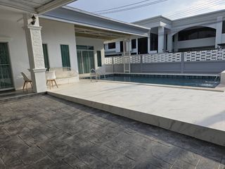 À louer 3 chambres villa à Doi Saket, Chiang Mai
