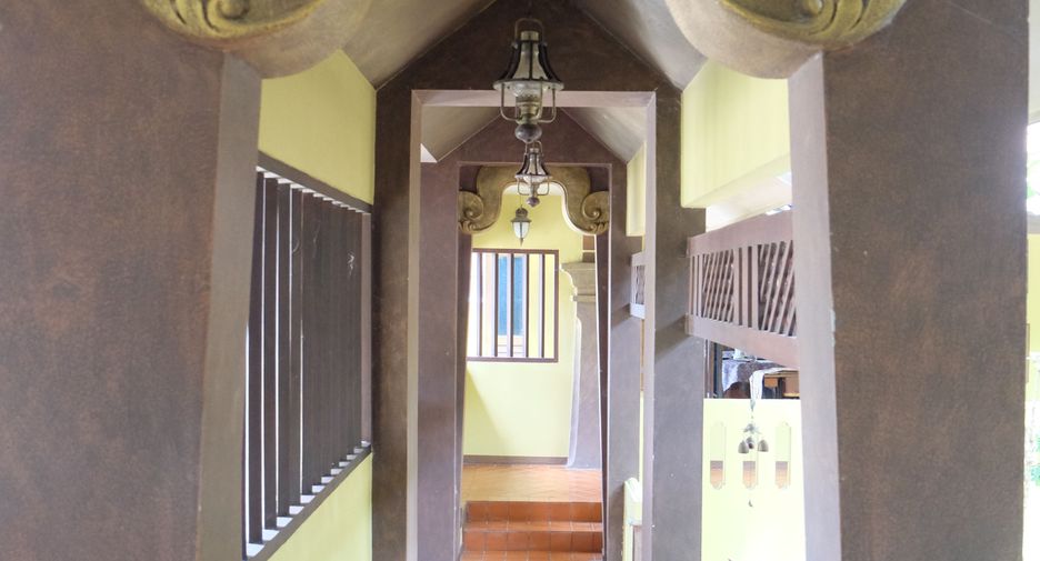 For sale 5 bedrooms house in Doi Saket, Chiang Mai