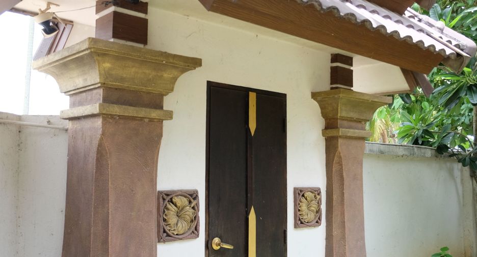 For sale 5 bedrooms house in Doi Saket, Chiang Mai