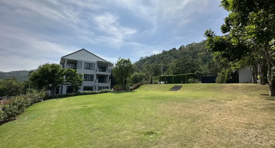 À vendre et à louer 4 chambres maison à Hua Hin, Prachuap Khiri Khan