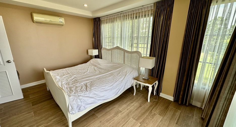 À vendre et à louer 4 chambres maison à Hua Hin, Prachuap Khiri Khan