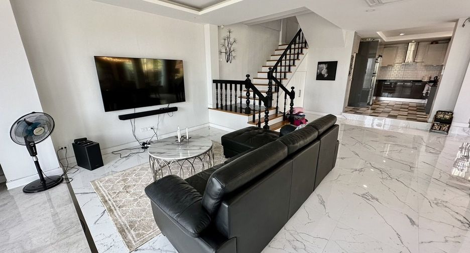 À vendre et à louer 4 chambres maison à Hua Hin, Prachuap Khiri Khan