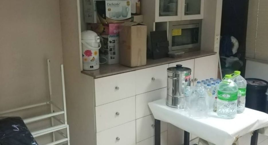 For sale and for rent 4 bedrooms house in Taling Chan, Bangkok