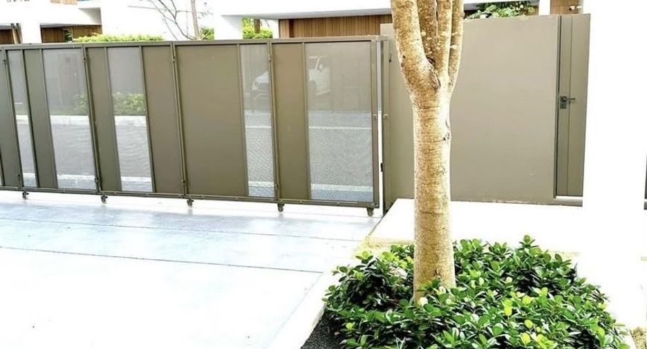 For sale and for rent 3 bedrooms house in Saphan Sung, Bangkok