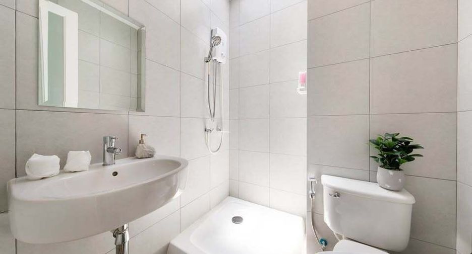For rent 3 bedrooms townhouse in Ko Samui, Surat Thani