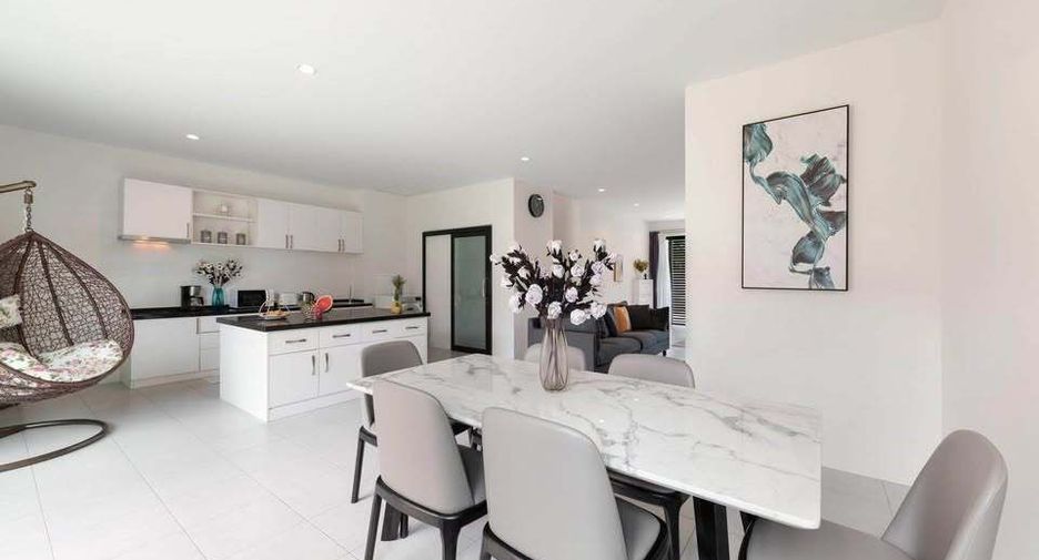 For rent 3 bedrooms townhouse in Ko Samui, Surat Thani
