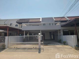 For rent 4 bedrooms townhouse in Mueang Chiang Mai, Chiang Mai