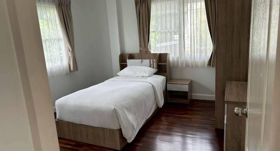 Casa en alquiler de 3 habitaciones en Mueang Phuket, Phuket