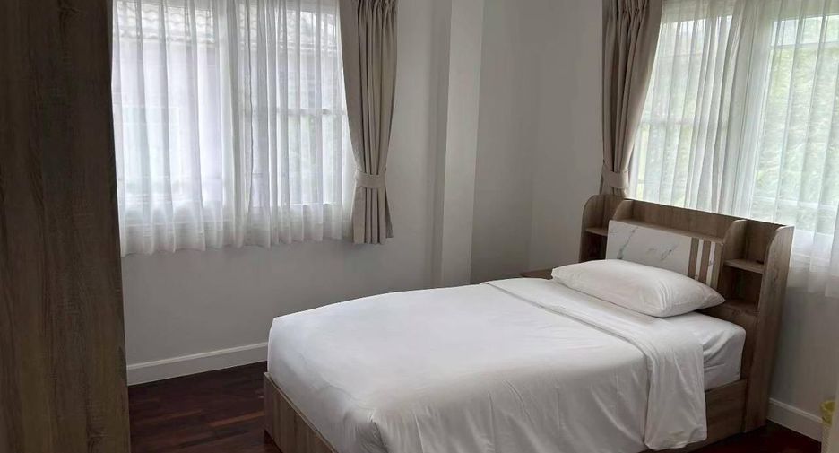 Casa en alquiler de 3 habitaciones en Mueang Phuket, Phuket