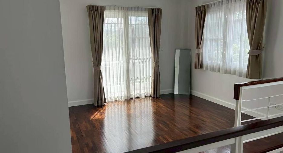 Casa en alquiler de 3 habitaciones en Mueang Phuket, Phuket