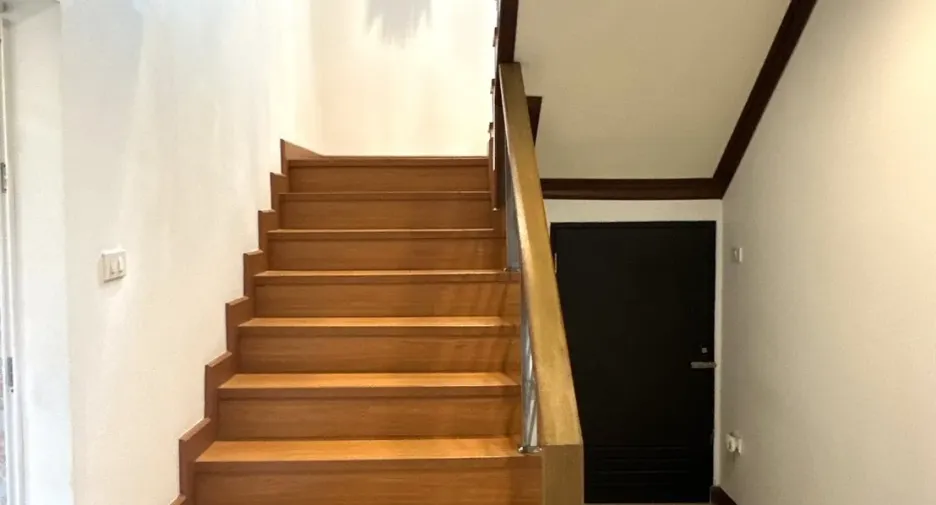 For sale 5 bedrooms house in San Sai, Chiang Mai