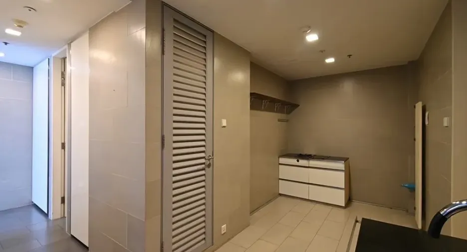 ขาย 4 ห้องนอน คอนโด ใน สาทร, กรุงเทพฯ