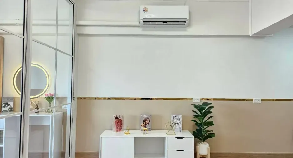 For sale studio condo in Wang Thonglang, Bangkok