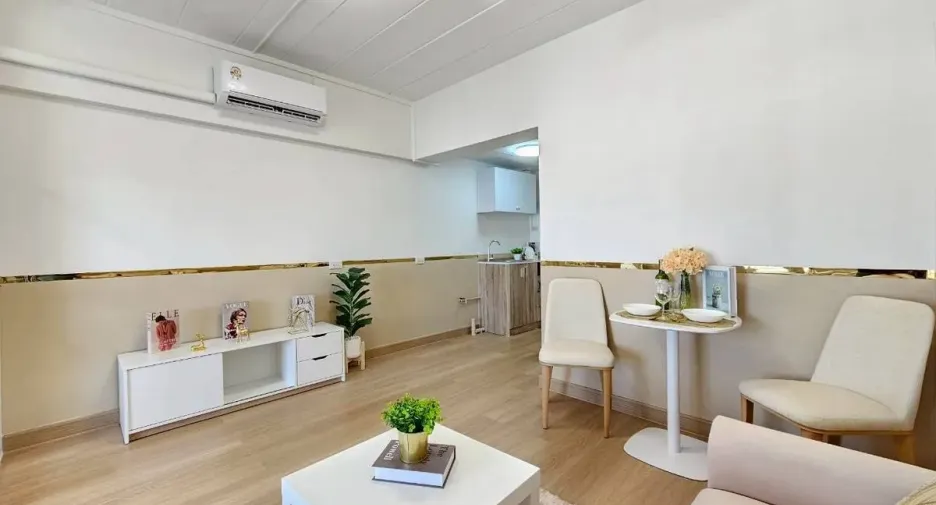 For sale studio condo in Wang Thonglang, Bangkok