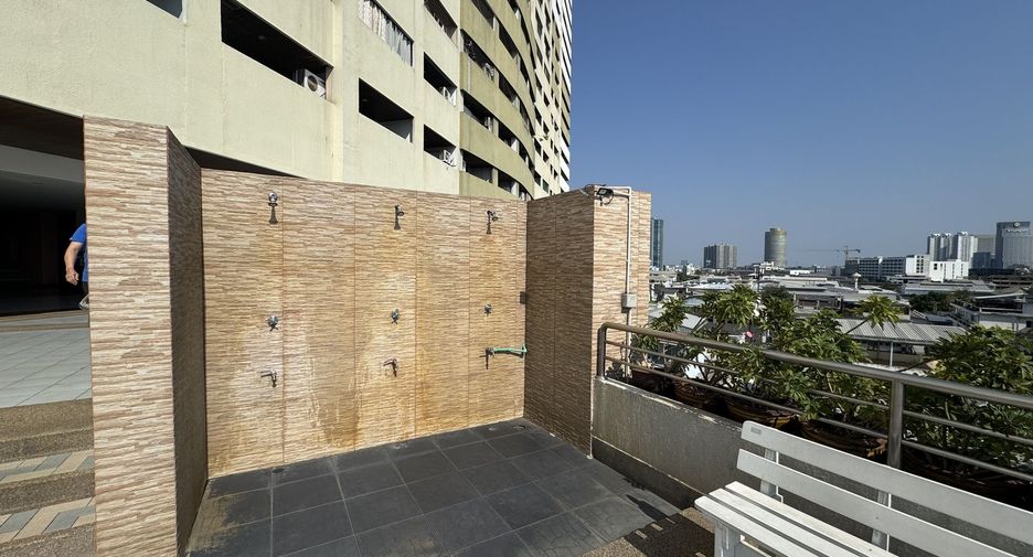 For sale 1 bed condo in Yan Nawa, Bangkok
