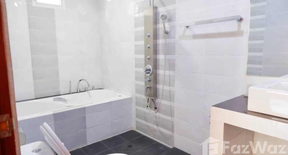Casa en venta y en alquiler de 4 habitaciones en Hang Dong, Chiang Mai