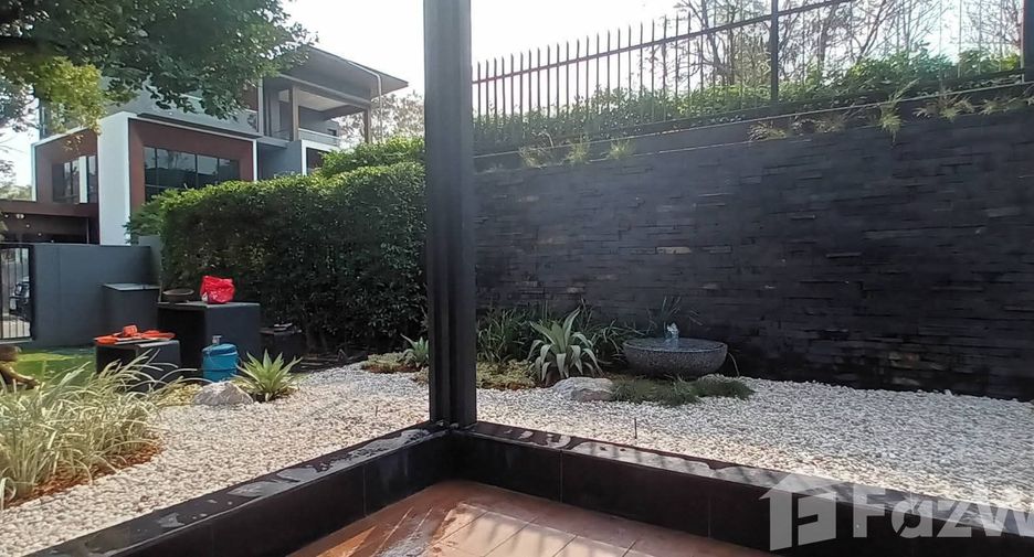 For sale and for rent 6 bedrooms house in San Sai, Chiang Mai