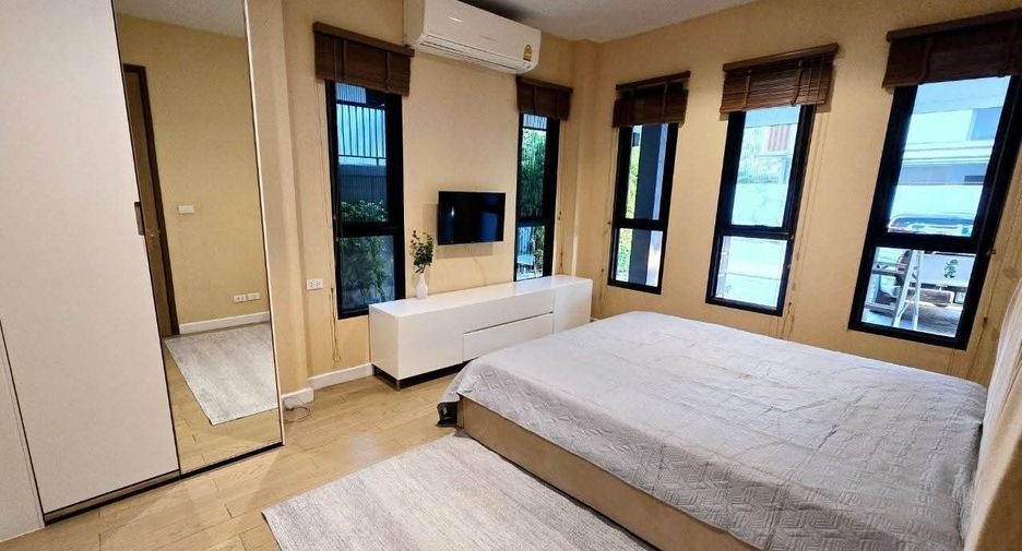 For sale and for rent 6 bedrooms house in San Sai, Chiang Mai