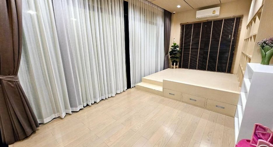 For sale and for rent 6 bedrooms house in San Sai, Chiang Mai