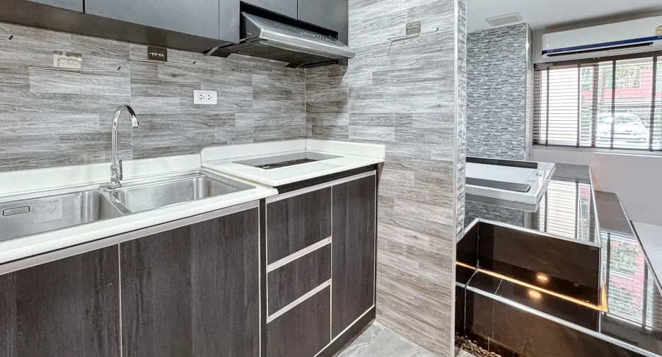 For sale 1 bed condo in Din Daeng, Bangkok