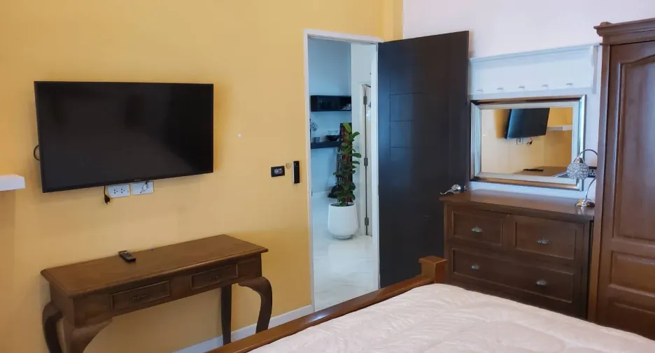 For rent 3 bedrooms villa in Hua Hin, Prachuap Khiri Khan