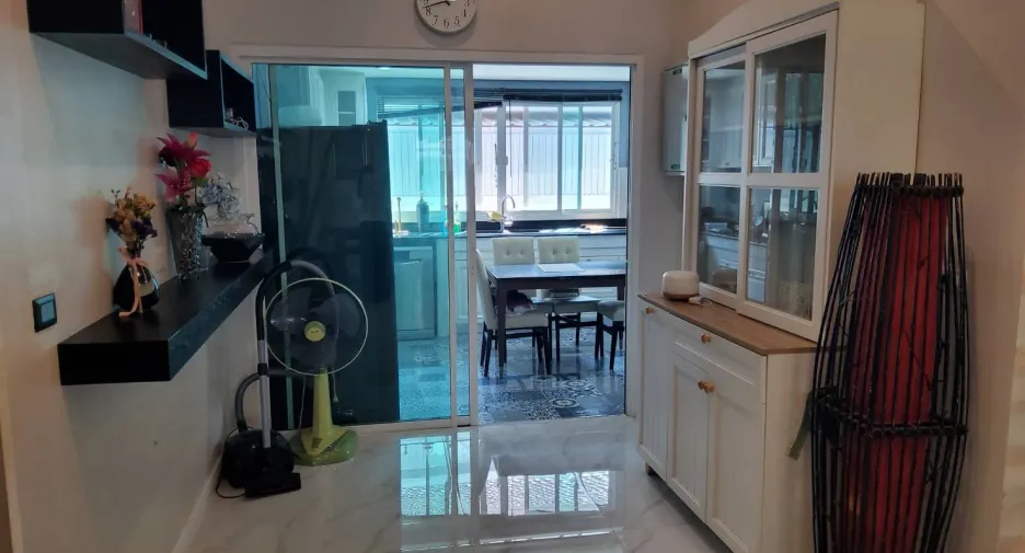 For rent 3 bedrooms villa in Hua Hin, Prachuap Khiri Khan