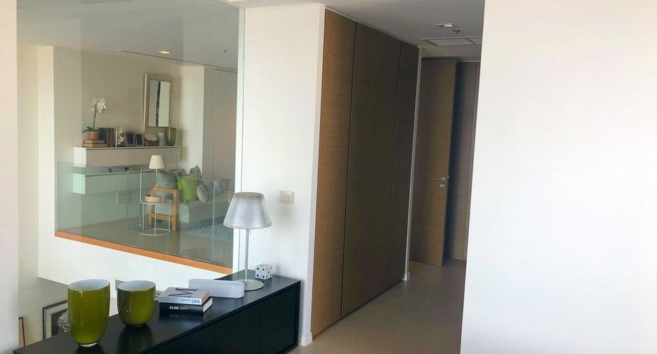 Wohnung zum Kauf mit 2 Zimmer in Sathon, Bangkok