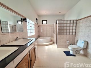 For rent 3 bedrooms villa in Cha Am, Phetchaburi