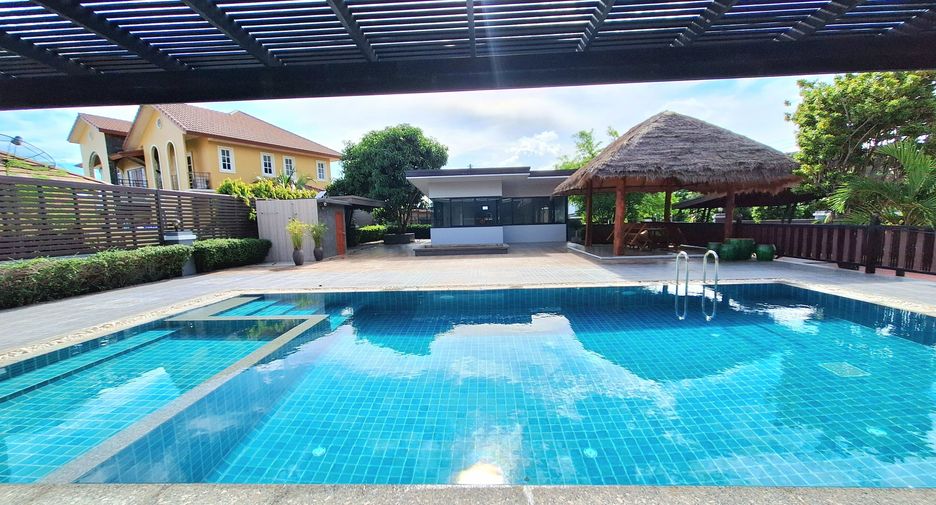 À louer 3 chambres villa à Cha Am, Phetchaburi