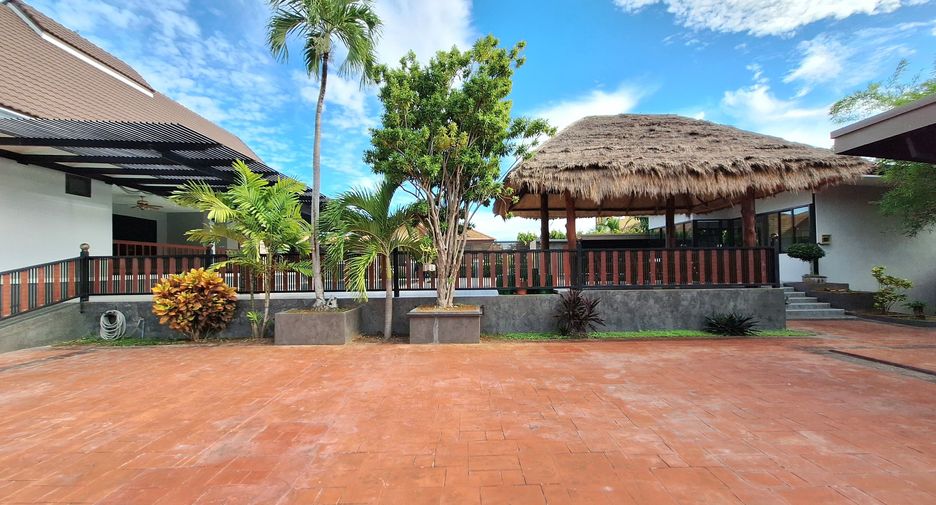 Villa en alquiler de 3 habitaciones en Cha Am, Phetchaburi