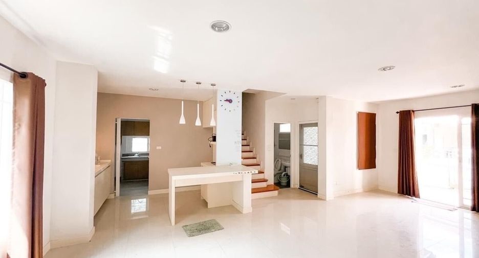 Casa en venta de 3 habitaciones en Mueang Chiang Mai, Chiang Mai