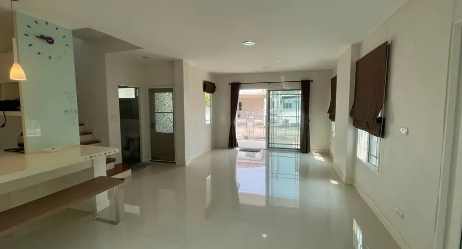 For sale 3 bedrooms house in Mueang Chiang Mai, Chiang Mai