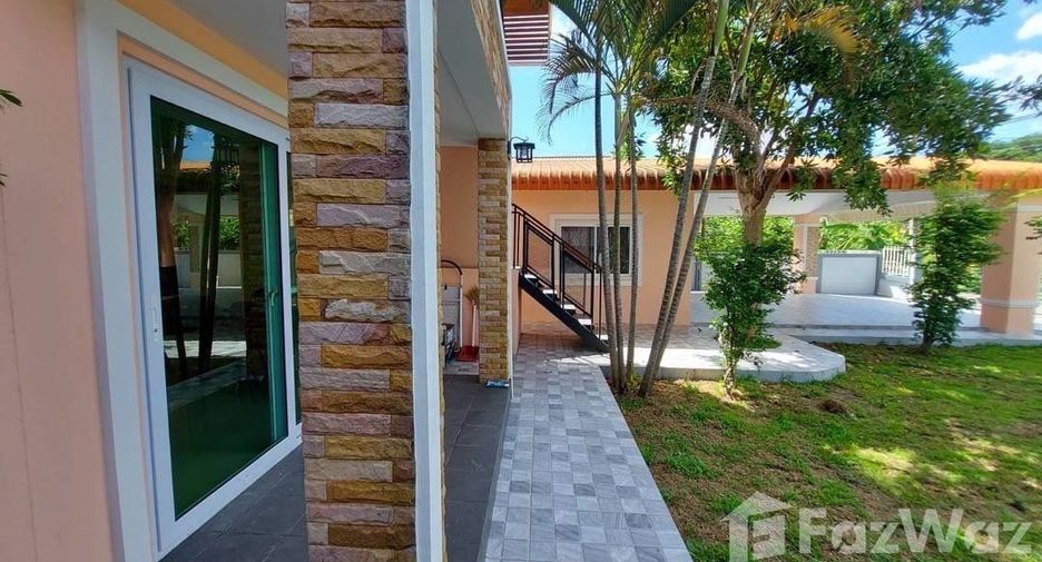 For rent 3 bedrooms house in Mueang Chiang Mai, Chiang Mai