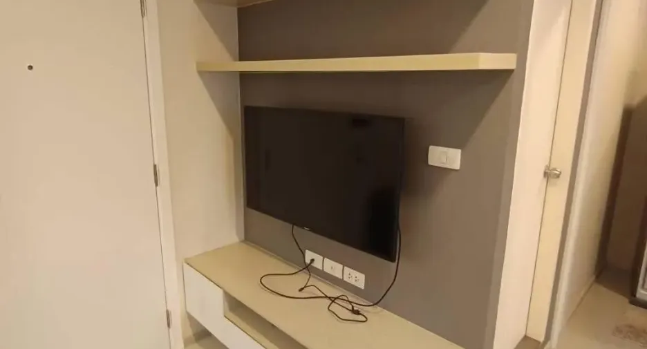 For rent 1 bed condo in Mueang Samut Prakan, Samut Prakan