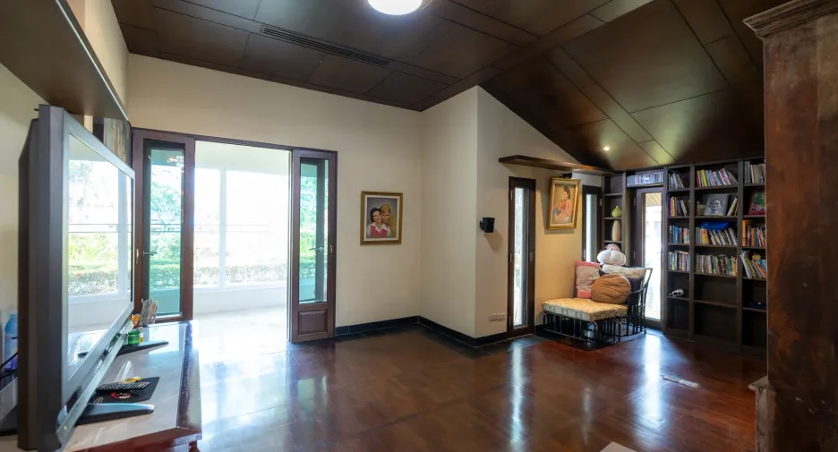 出售 5 卧室 别墅 在 Hang Dong, Chiang Mai