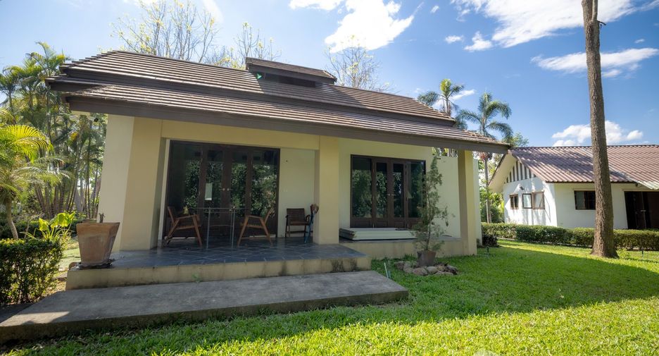 For sale 5 bedrooms villa in Hang Dong, Chiang Mai