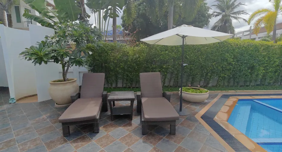 For sale 6 bedrooms villa in Hua Hin, Prachuap Khiri Khan