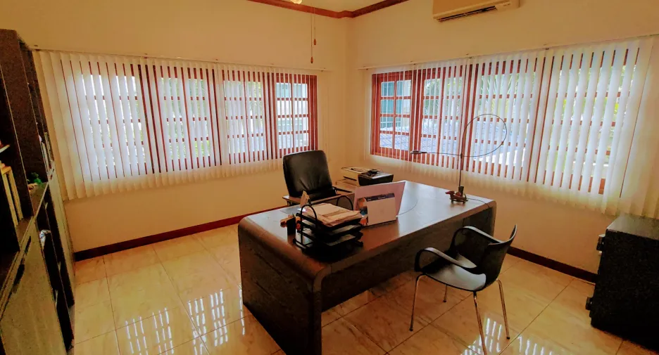 For sale 6 bedrooms villa in Hua Hin, Prachuap Khiri Khan