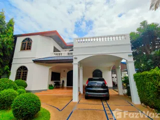 À vendre 6 chambres villa à Hua Hin, Prachuap Khiri Khan