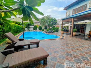 À vendre 6 chambres villa à Hua Hin, Prachuap Khiri Khan