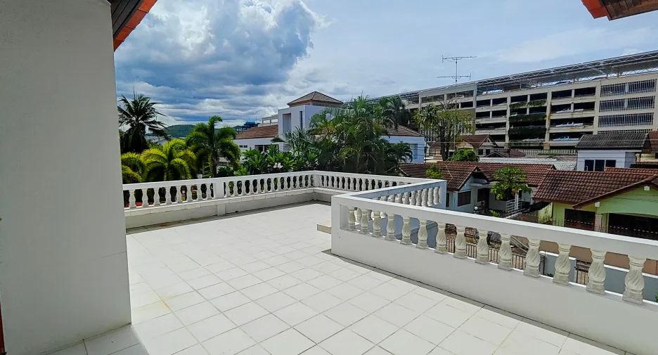 For sale 6 bedrooms villa in Hua Hin, Prachuap Khiri Khan