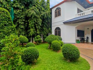 À vendre 6 chambres villa à Hua Hin, Prachuap Khiri Khan