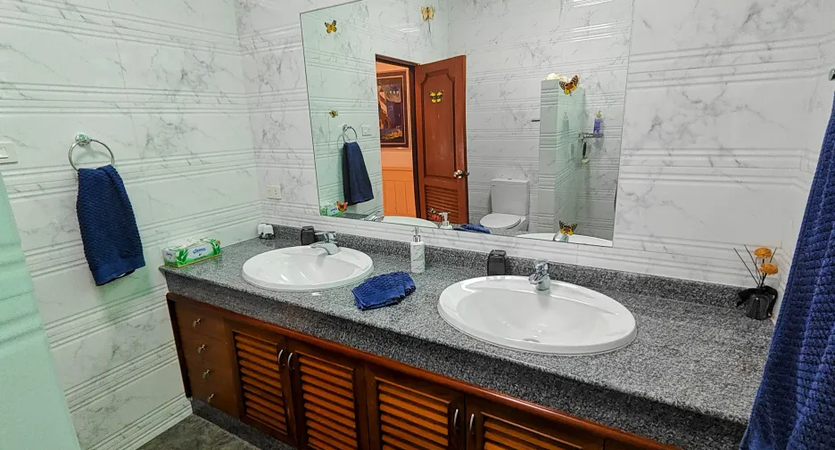For sale 6 bedrooms villa in Hua Hin, Prachuap Khiri Khan