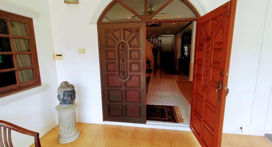 For sale 6 bedrooms villa in Hua Hin, Prachuap Khiri Khan