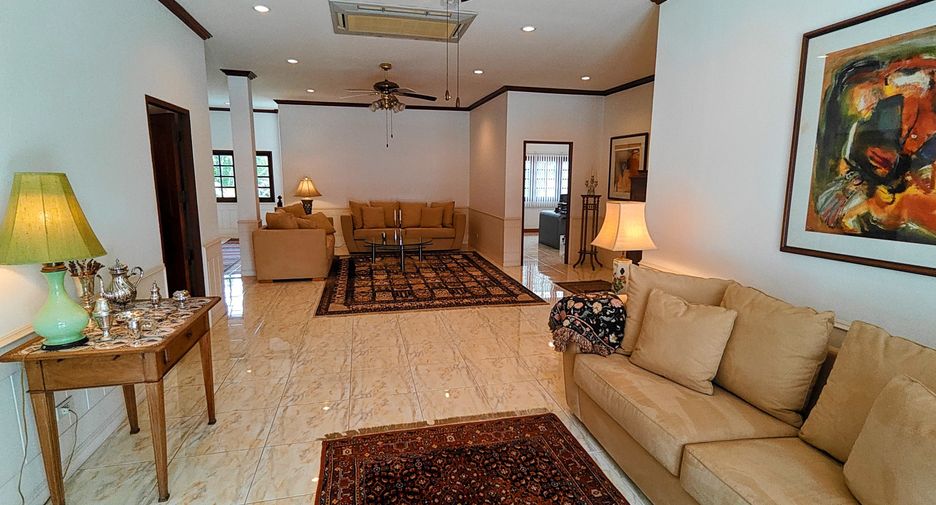 For sale 6 bedrooms villa in Hua Hin, Prachuap Khiri Khan